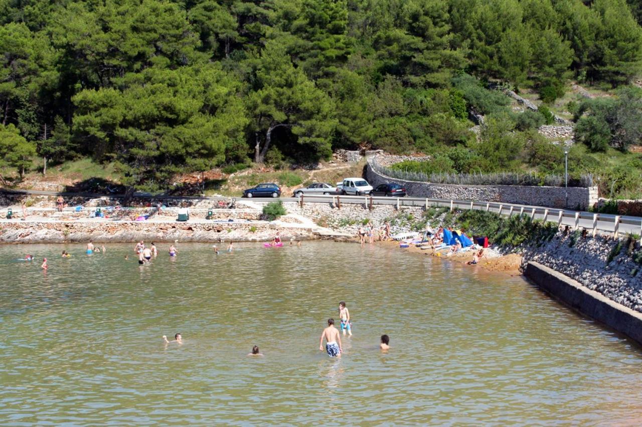 Apartments With A Parking Space Jelsa, Hvar - 8765 Jelsa  Exterior photo