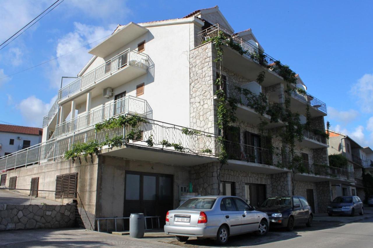 Apartments With A Parking Space Jelsa, Hvar - 8765 Jelsa  Exterior photo