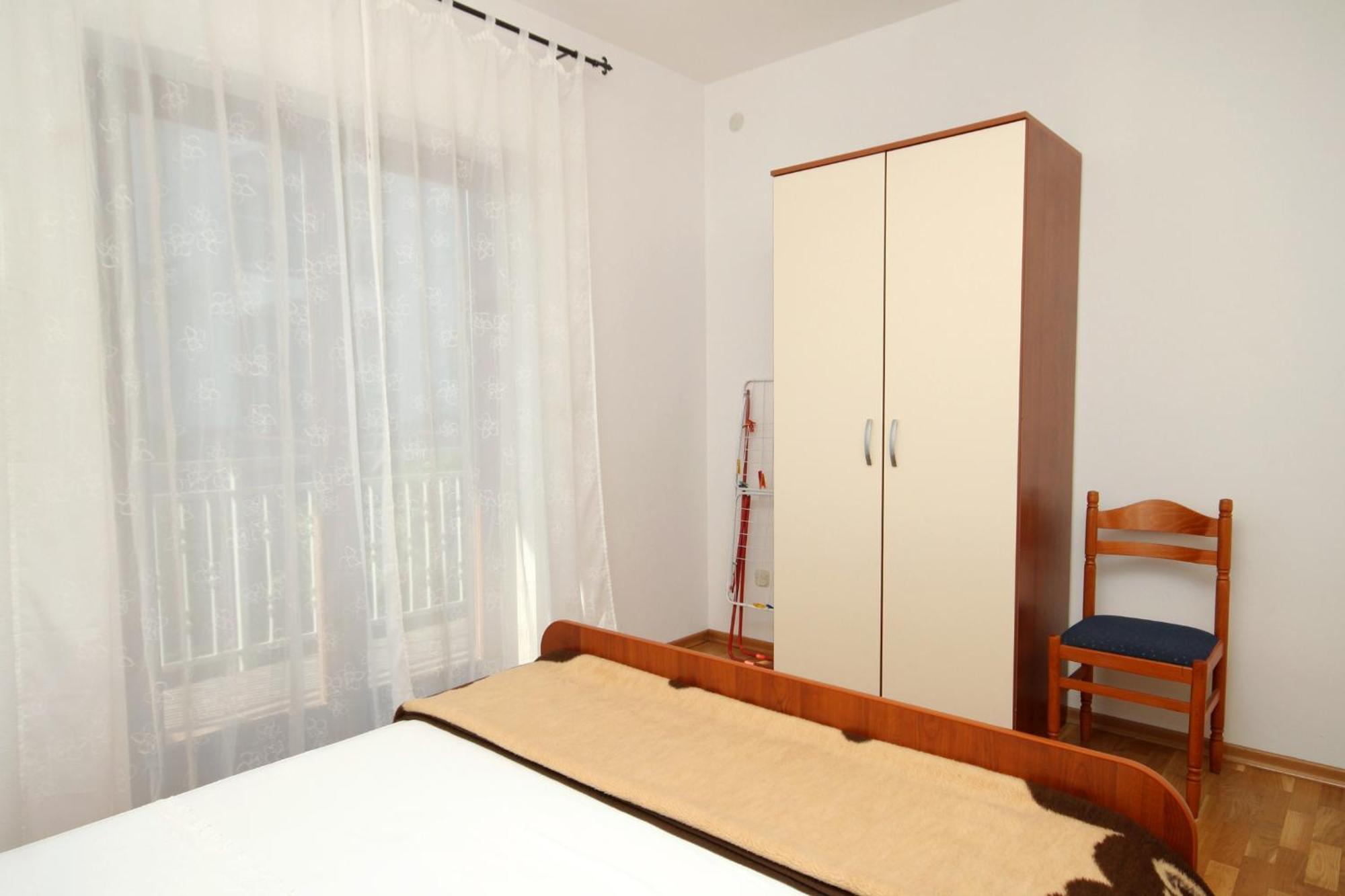 Apartments With A Parking Space Jelsa, Hvar - 8765 Jelsa  Room photo